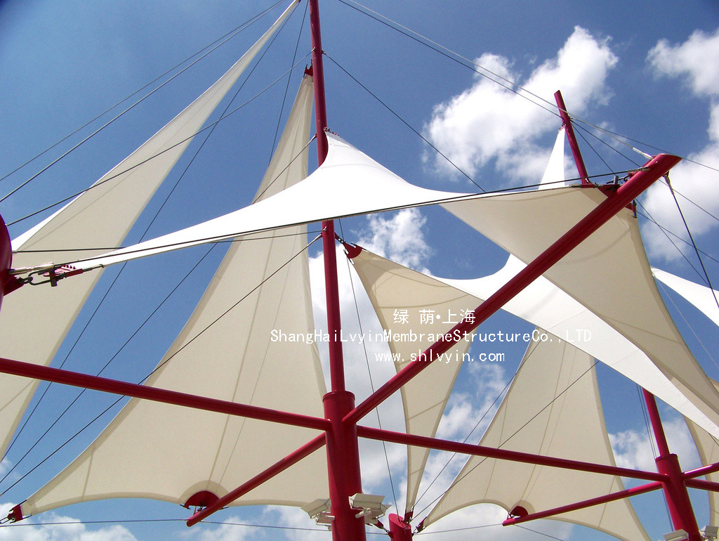 膜材排料、劃線與剪裁